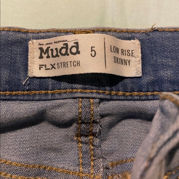 Women’s 5 Mudd Jeans - Picture 2 of 4